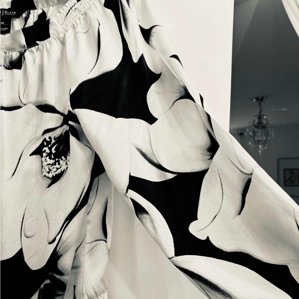 White House Black Market silk Blouse